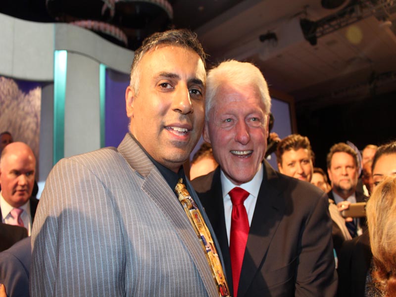 dr-abbey-with-president-bill-clinton